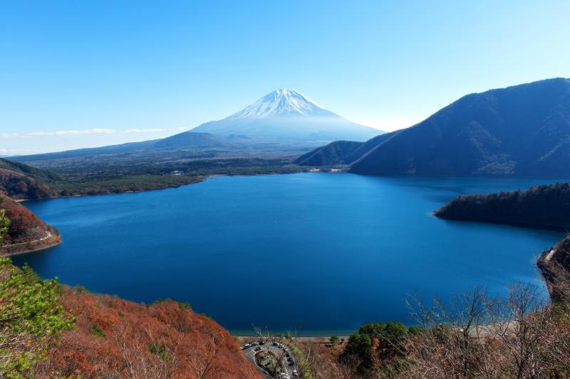 本栖湖俯瞰| パノラマ台から見下ろす本栖湖