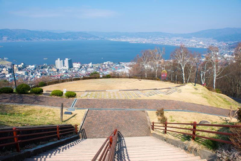 [ 駐車場からの眺め ]  少し歩けば絶景が待っています。