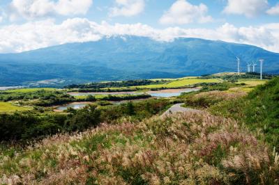 仁賀保高原と鳥海山| 圧倒的な迫力の鳥海山と開放感溢れる高原