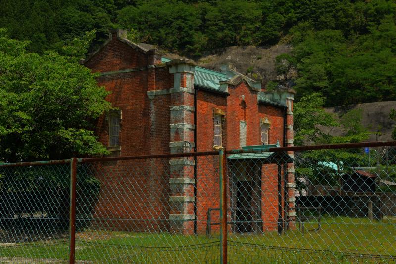 [ 旧足尾鉱業所付属倉庫 ]  古川掛水倶楽部にある古い倉庫。1910年に建築された倉庫です。