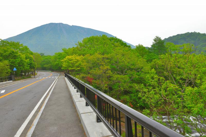 [ 竜頭の滝 ]  