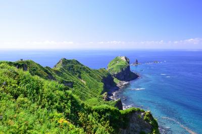 神威岬| 積丹ブルーの海に突き出た岬の美しさに感動しました。