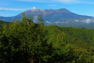 御嶽山全景| 地蔵峠からは日本百名山・御嶽山の迫力ある姿を見ることができます。