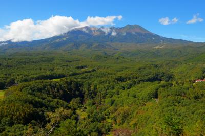 御嶽山展望台眺望| この展望台からは御嶽山の東麓を一望することができます。