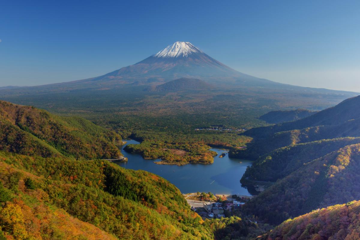 精進峠 登山して撮影する精進湖と富士山の絶景 紅葉 雲海 星景 ピクスポット 絶景 風景写真 撮影スポット 撮影ガイド カメラの使い方