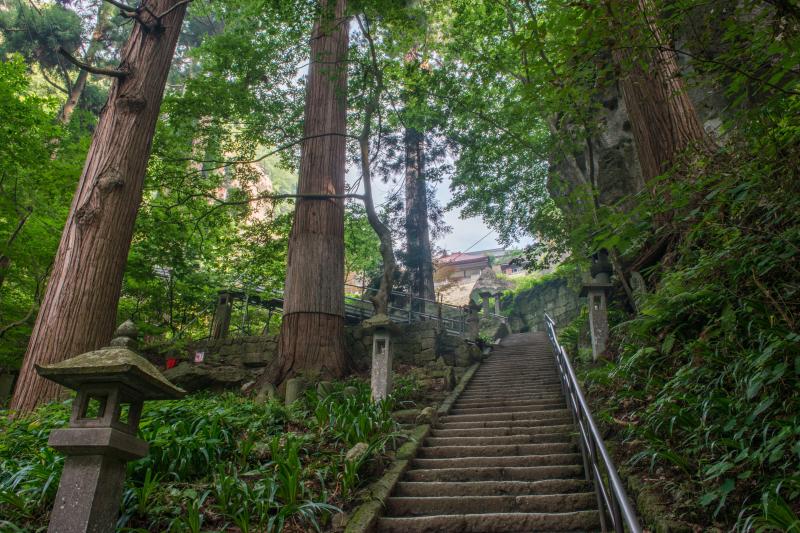 [ 山寺 ]  