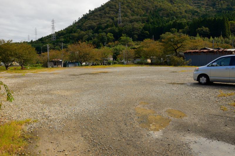 [ 駅裏登山道 ]  