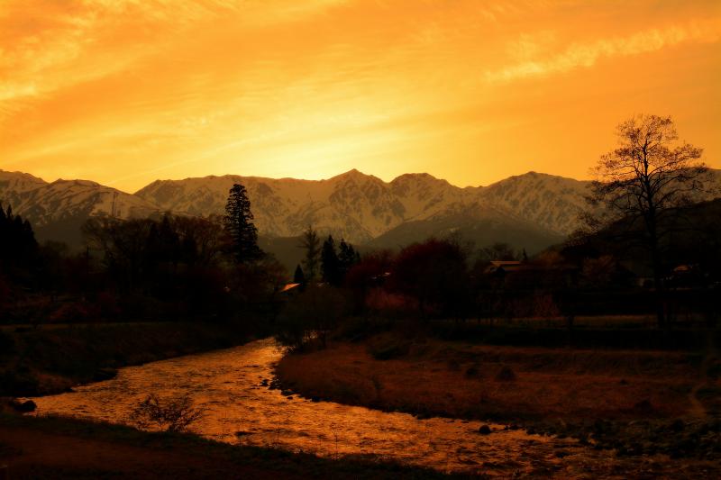 [ 白馬村 大出の吊橋 夕景 ]  