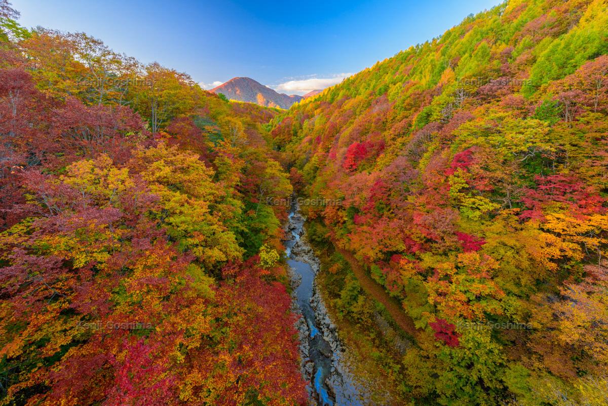 烈火 の 渓谷